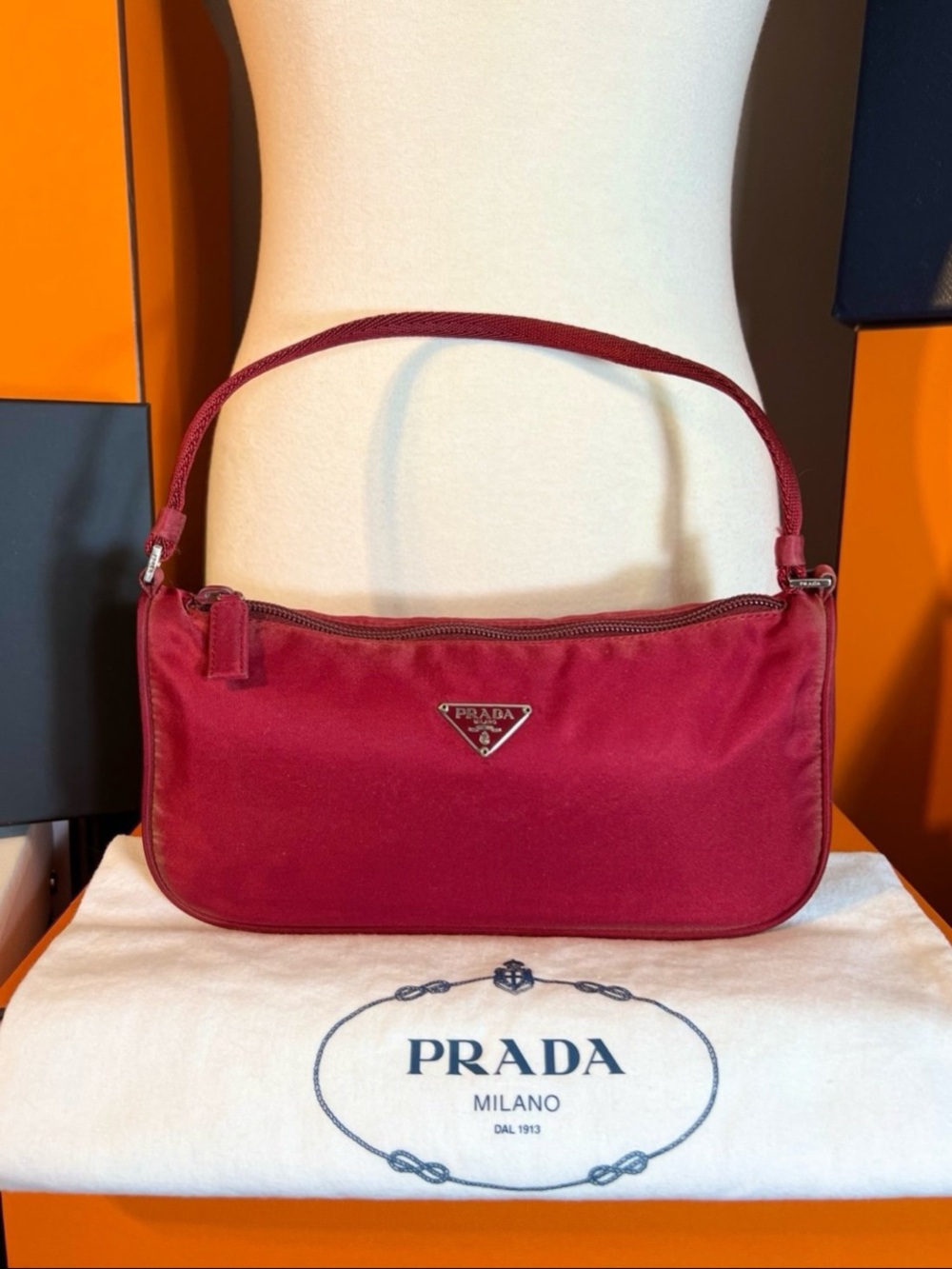 Prada Red Nylon Sirio Re-Edition shoulder Bag! 🌟✌🏻Offers always welcome!